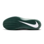 Nike Vapor 12 Premium Clay Court clay outsole herringbone traction