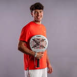 NOX AT10 Genius 12K Alum XTREM 2027 padel racket - Agustín Tapia holding the racket
